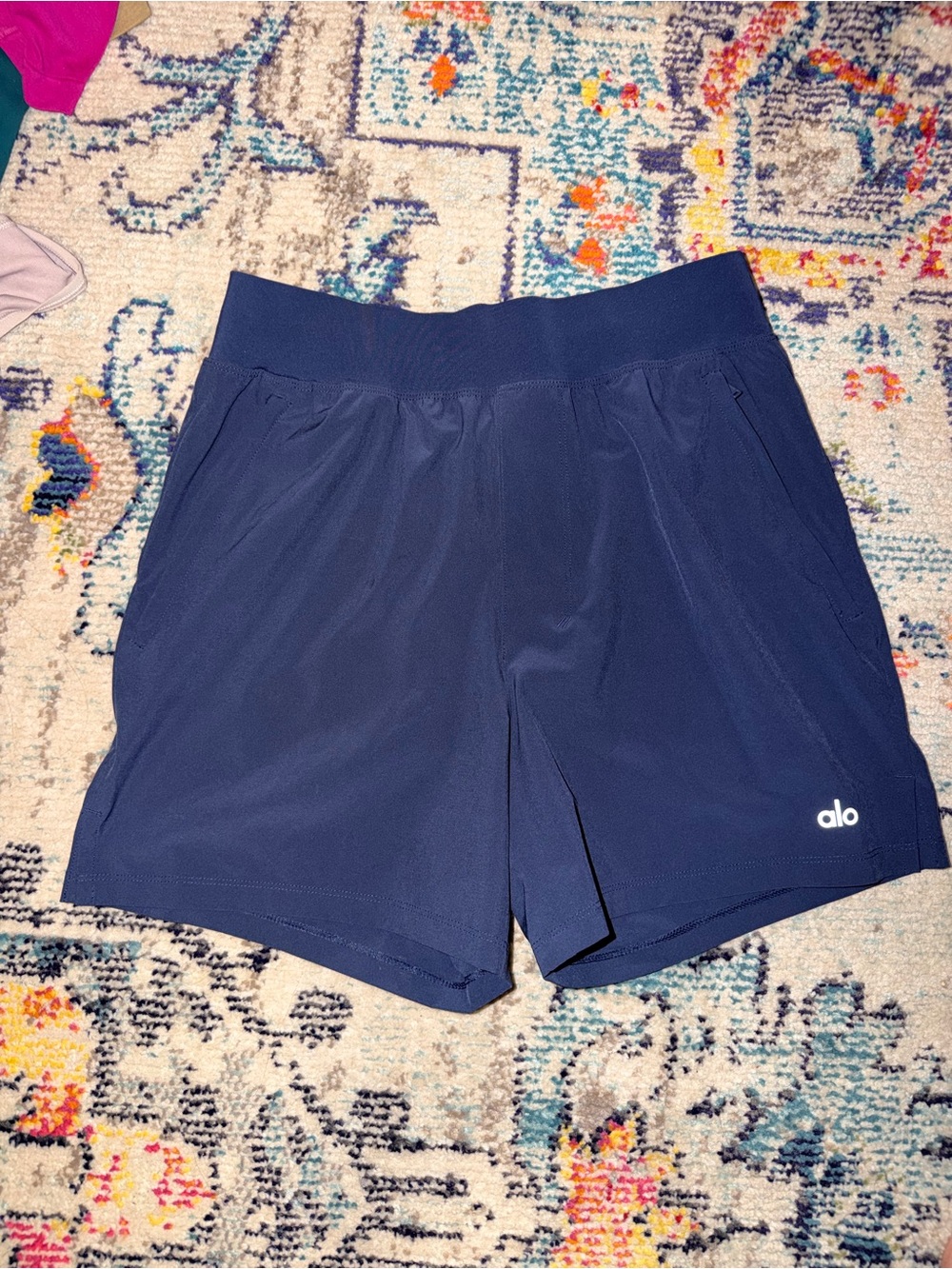 men’s alo yoga shorts